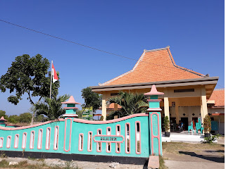 Balai Desa Padelegan